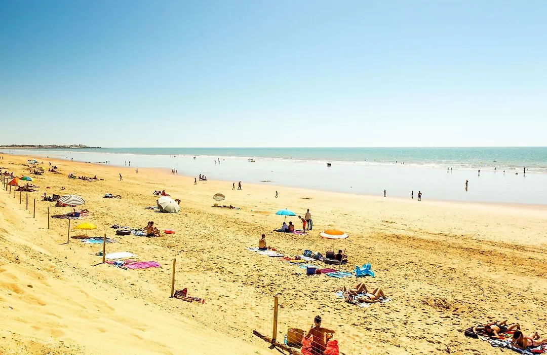 ibis Styles St Gilles Croix de Vie centre-ville-1